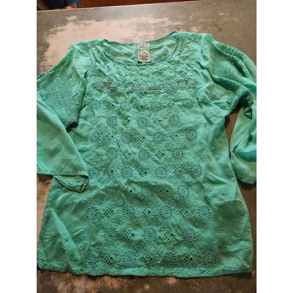 Johnny Was light green cupra rayon embroidered blouse sz XS
